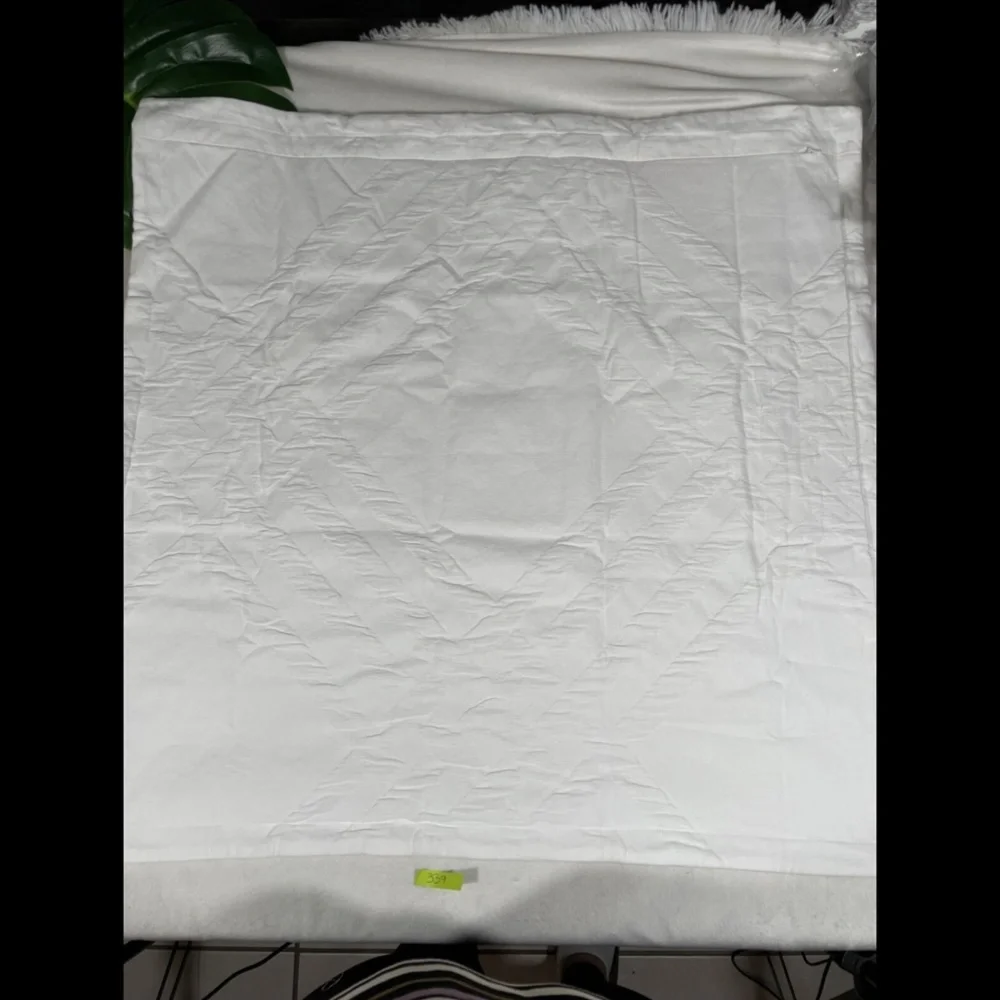 NIB Hotel‎ Collection Locked Geo (1) Euro Sham